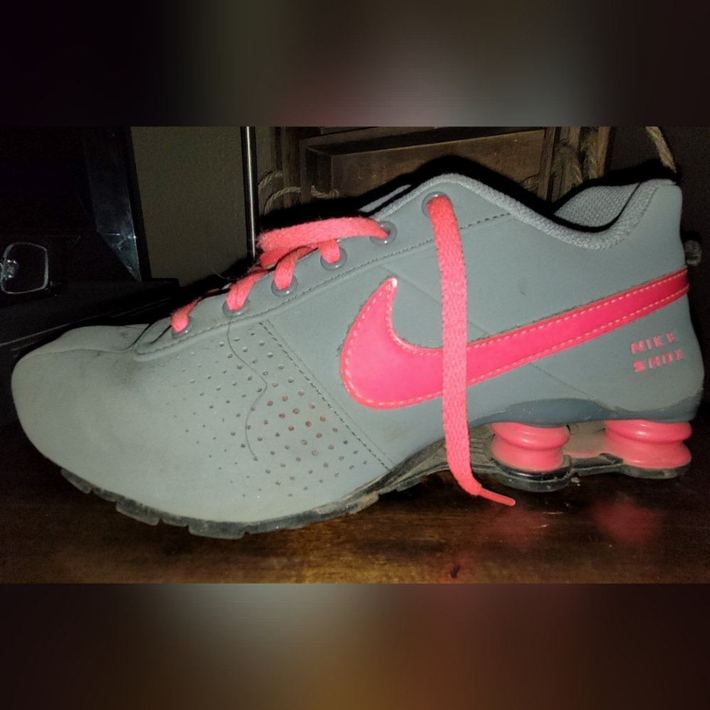 Nike Shocks